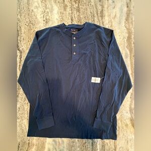 LL Bean NWT! Medium Carefree Unshrinkable Tee, Traditional Fit Henley Navy